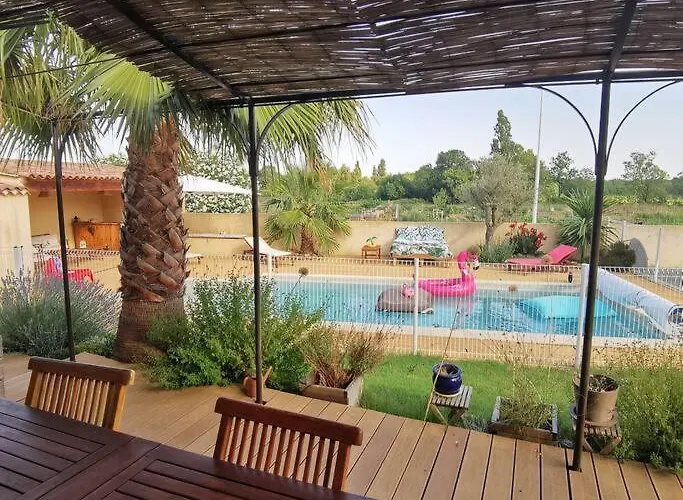 Βίλα Aux Portes De La Camargue Entre Nimes Et Arles